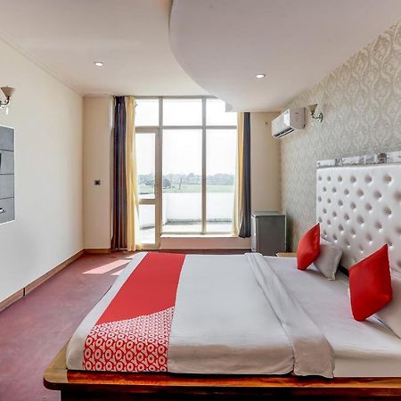 Oyo 71042 Sahara Estate Hotel Gorakhpur Ngoại thất bức ảnh