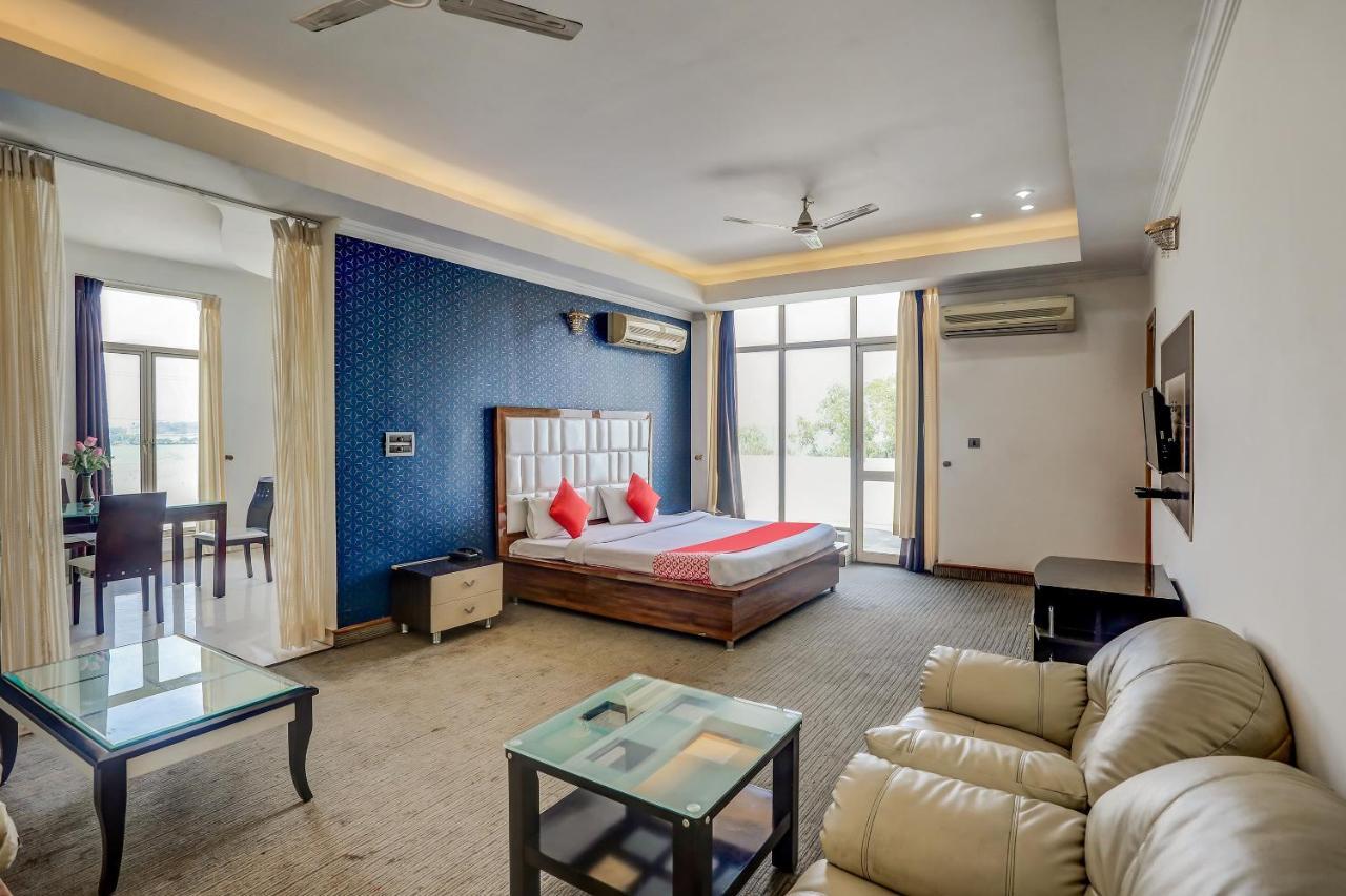 Oyo 71042 Sahara Estate Hotel Gorakhpur Ngoại thất bức ảnh