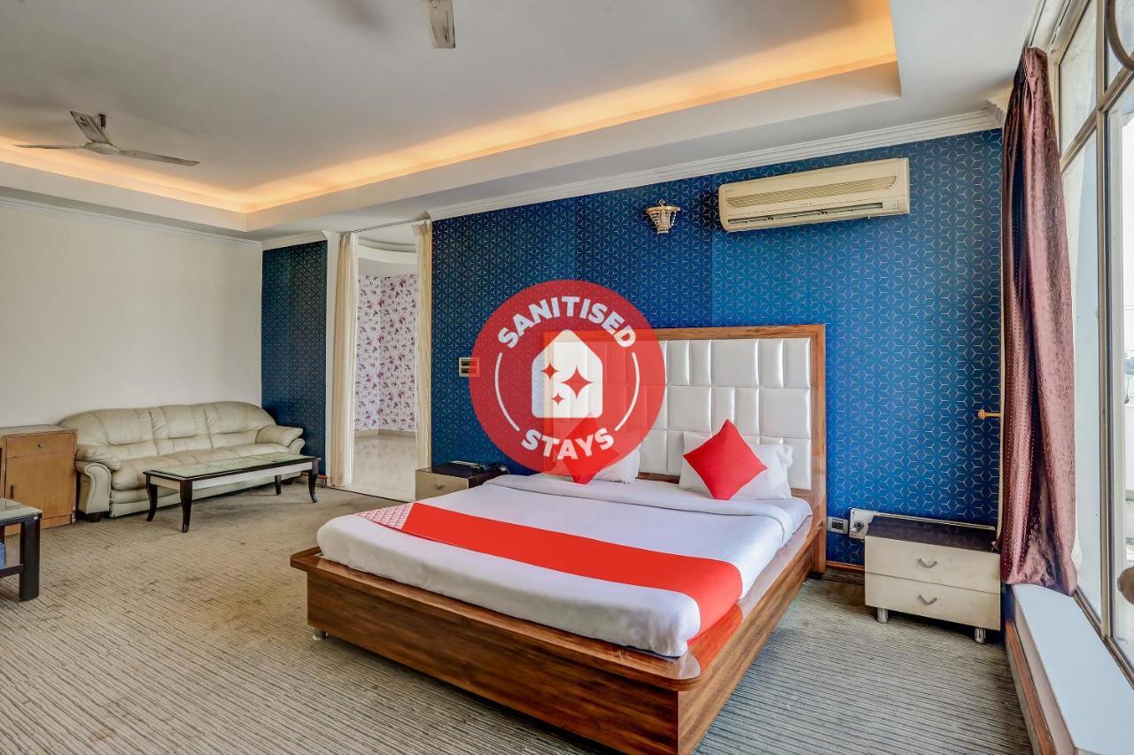 Oyo 71042 Sahara Estate Hotel Gorakhpur Ngoại thất bức ảnh