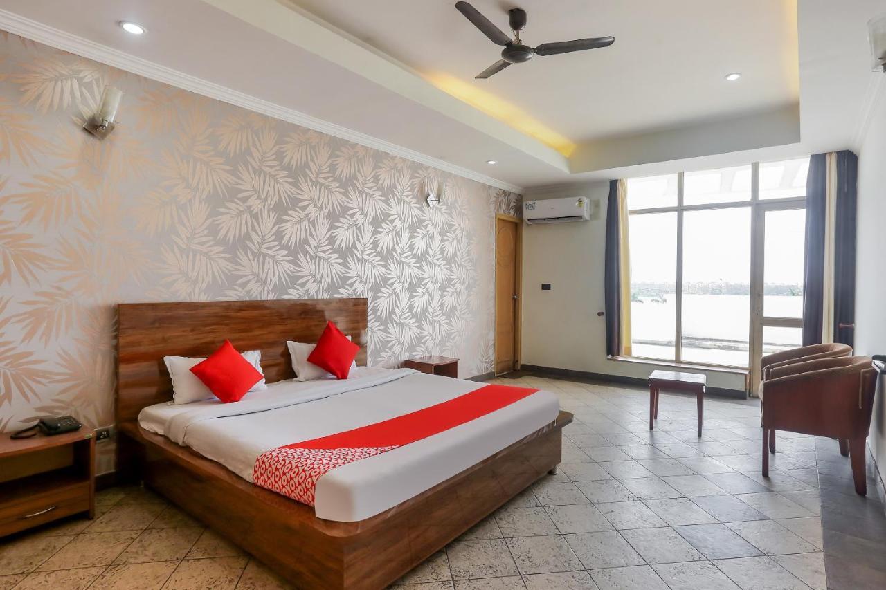 Oyo 71042 Sahara Estate Hotel Gorakhpur Ngoại thất bức ảnh