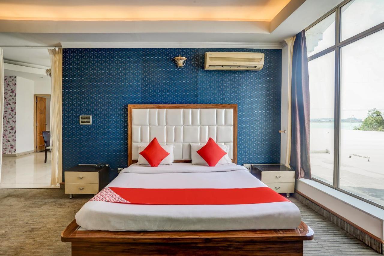 Oyo 71042 Sahara Estate Hotel Gorakhpur Ngoại thất bức ảnh