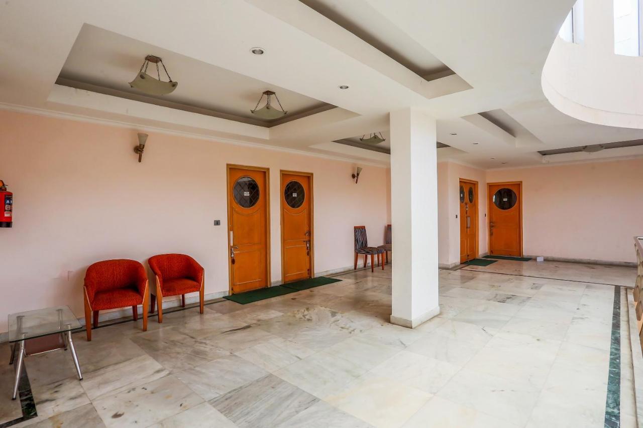 Oyo 71042 Sahara Estate Hotel Gorakhpur Ngoại thất bức ảnh