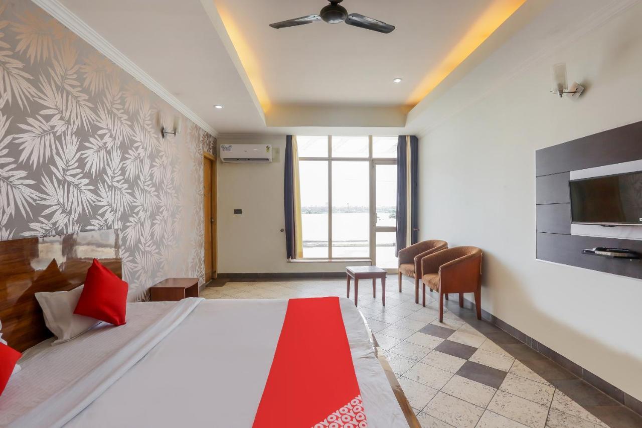 Oyo 71042 Sahara Estate Hotel Gorakhpur Ngoại thất bức ảnh